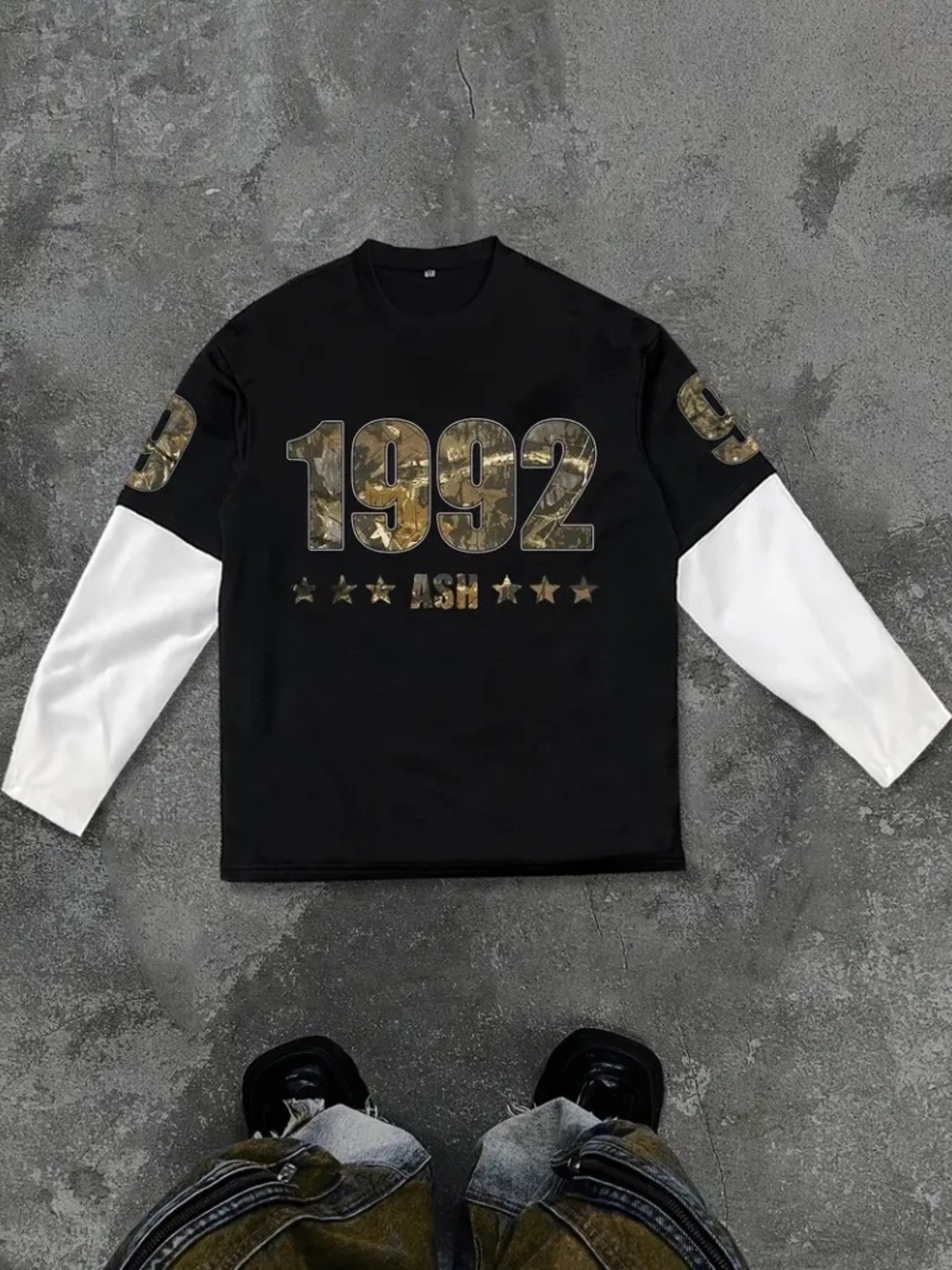 1992 Ash  Black Graphic Long Sleeve Shirt size small